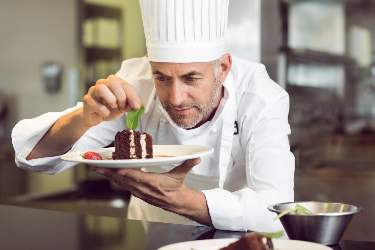 Experienced Pastry Cook